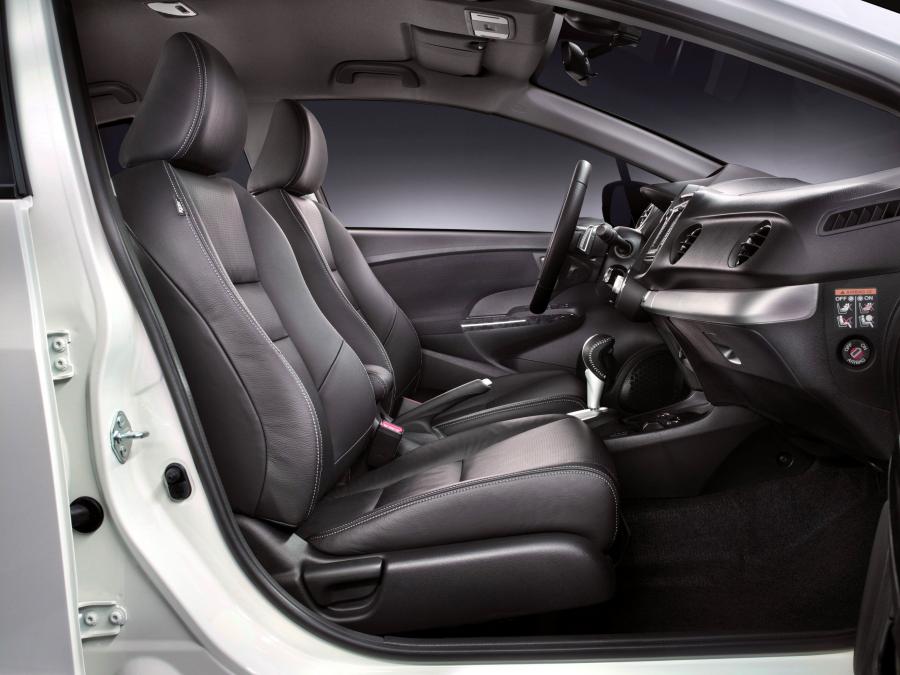  Honda Insight 2012 года  (фото 4 из 6)